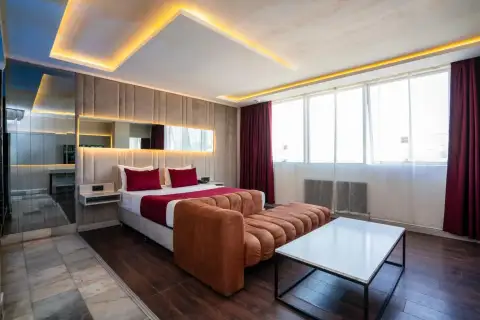 Jacuzzi Deluxe Room